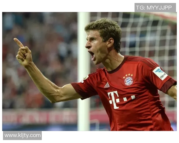 《绿茵传奇:足球巨星的荣耀与奋斗人生》